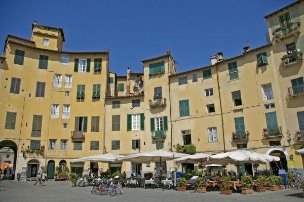 Lucca Toscane