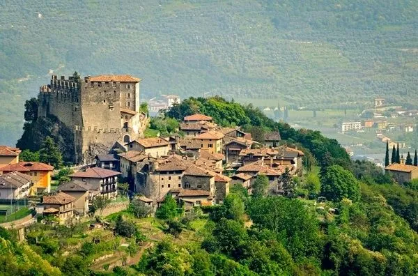 Vijf minder toeristische plaatsen in Italië die je zeker gezien moet hebben!