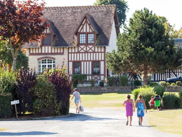 Wandelpaden op Roan camping La Vallée.