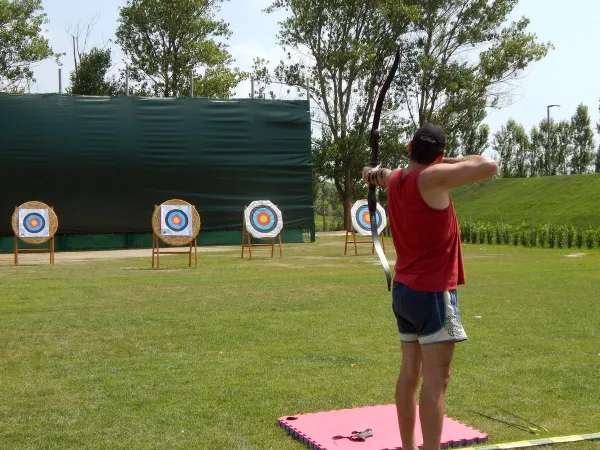 Boogschieten op Roan camping Pra'delle Torri.