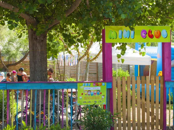 Miniclub van Roan camping Beach Garden.