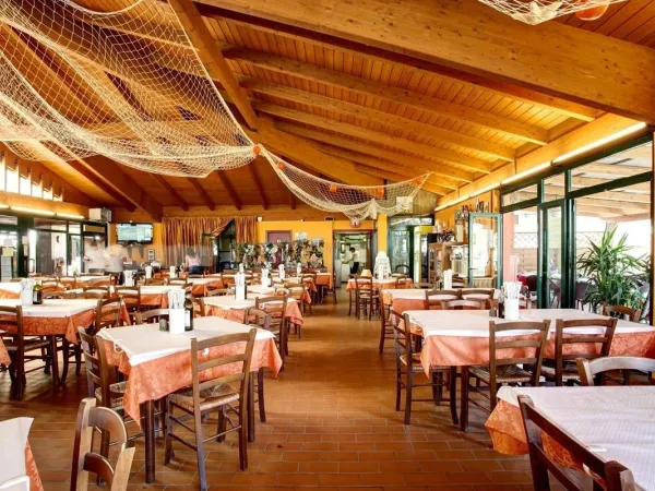 Restaurant op Roan camping Spiaggia e Mare.