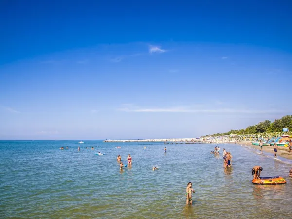 strandoverzicht bij Roan camping San Francesco.