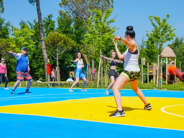 Aerobics bij Roan camping Union Lido.