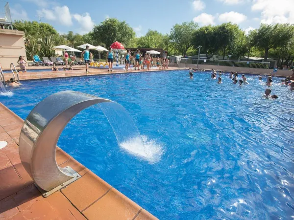 Het zwembad op Roan camping Caballo de Mar.