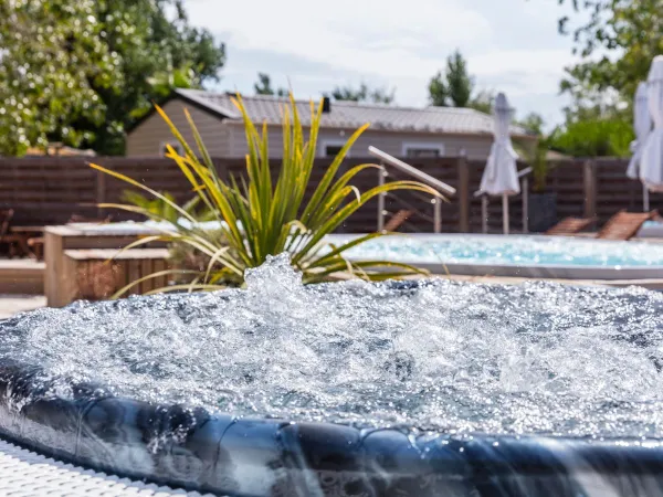 Bubbelbaden op Roan camping Domaine de La Yole.