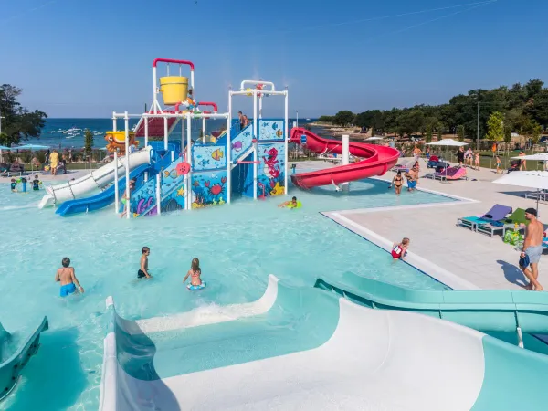 Waterspeeltuin van Roan camping Park Umag.