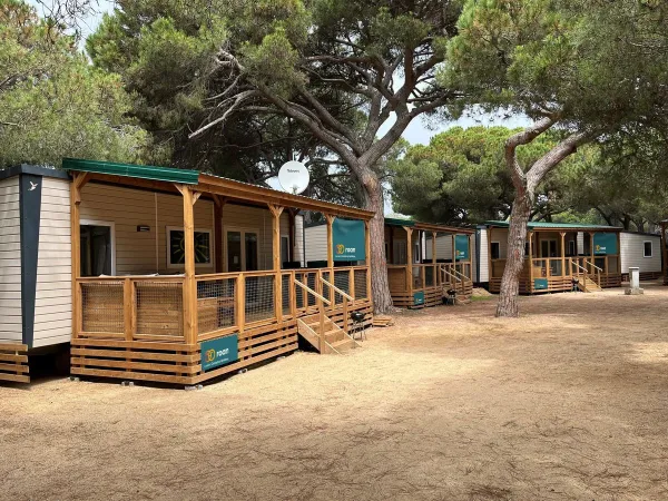 Premium Lounge 3 slaapkamer stacaravans op Roan Camping El Pinar.