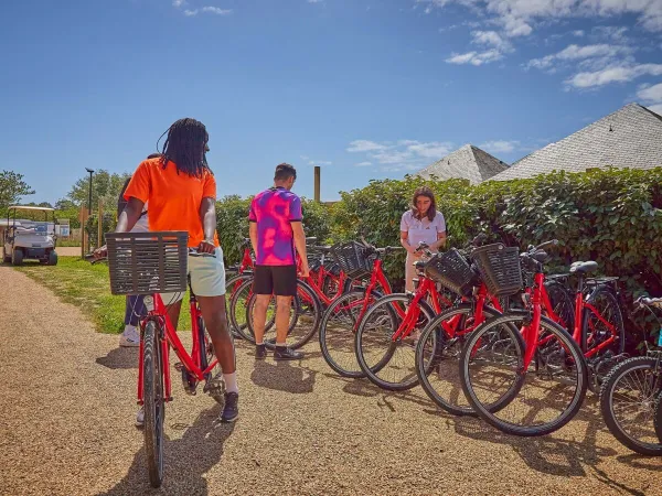 Fietsverhuur bij Roan camping Chardons Bleus.