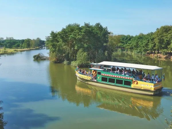 Safari boot bij de Beekse Bergen.