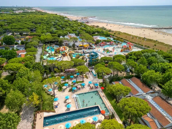 Vernieuwd zwembad in seizoen 2025 op Roan camping Union Lido Mare.