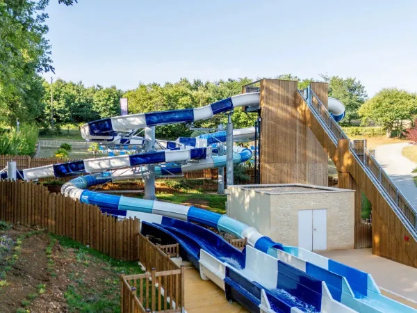 De nieuwe glijbanen sinds 2025 op Roan camping Saint Avit Loisirs.