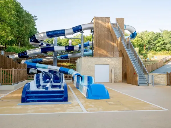 Nieuw sinds 2025: snelle glijbaan en racerbaan op Roan camping Saint Avit Loisirs.