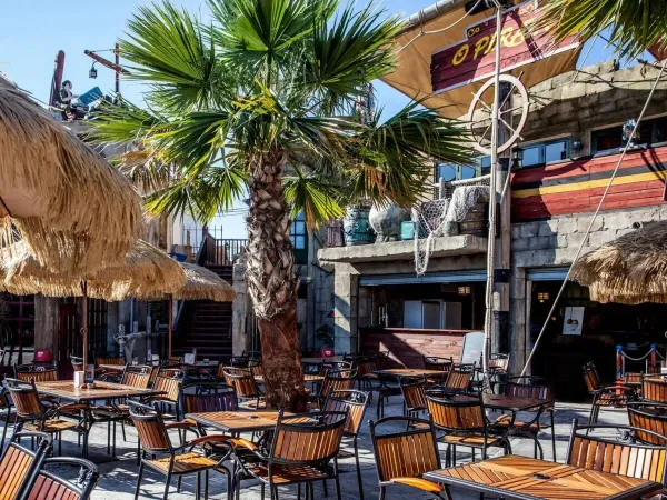 Terras op Roan camping Les Sables d'Or.