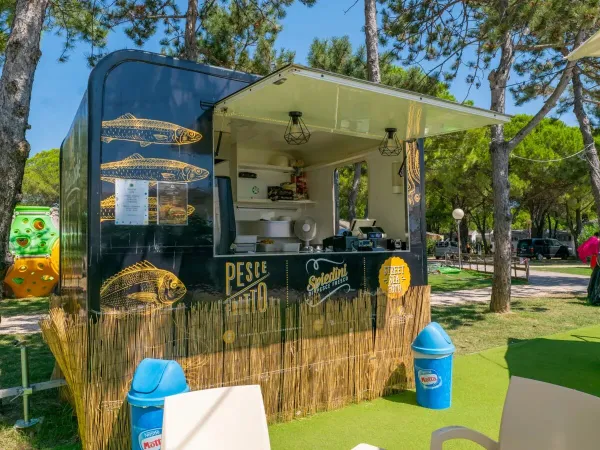 Streedfood bar op Roan camping Marina Julia Camping Village.