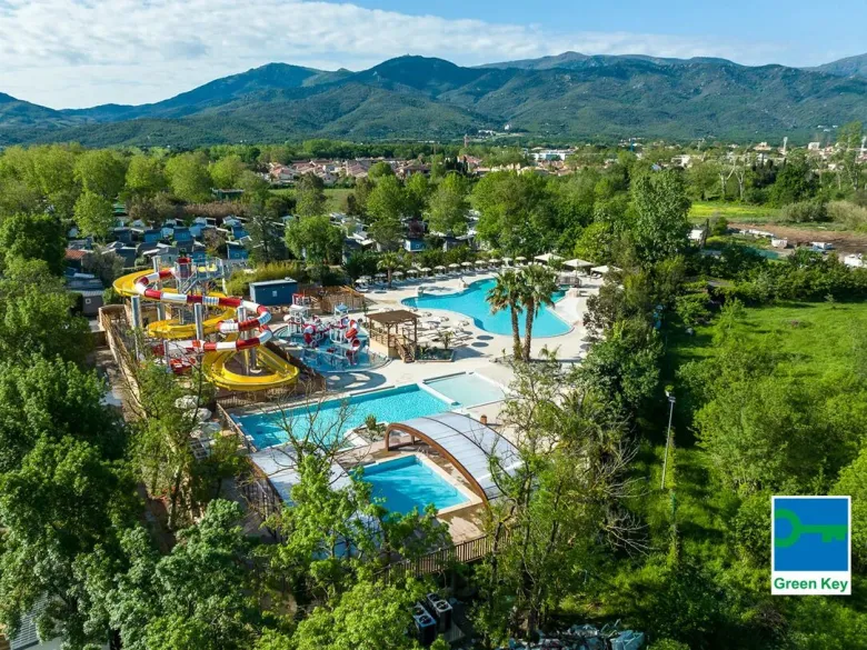 Zwempark van Roan camping La Chapelle.