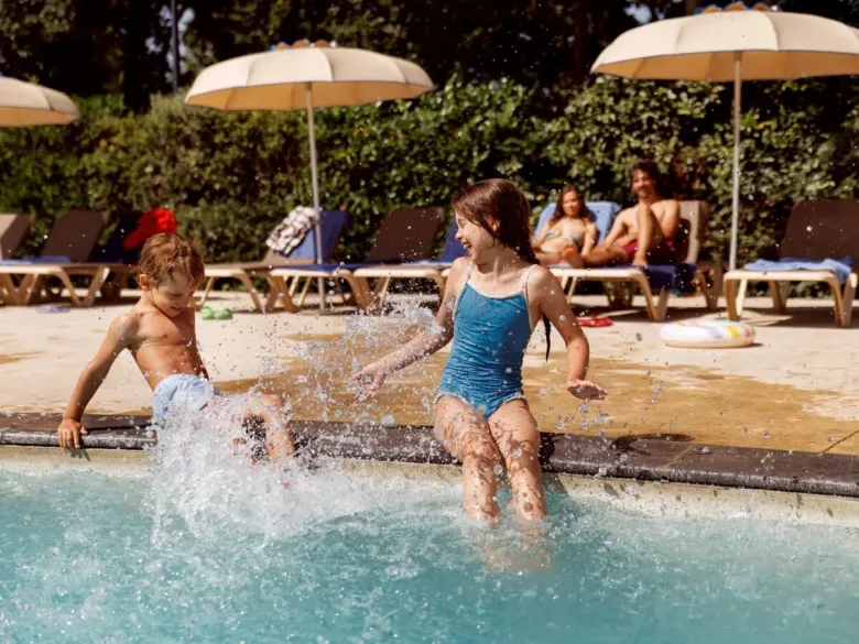 Watergevecht op Roan camping Le Ty Nadan.