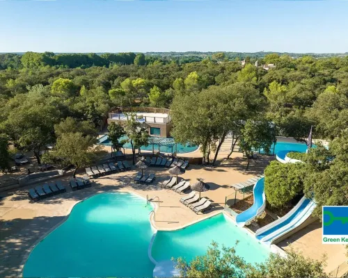 Overzicht van de prachtige Roan camping Domaine de Massereau.
