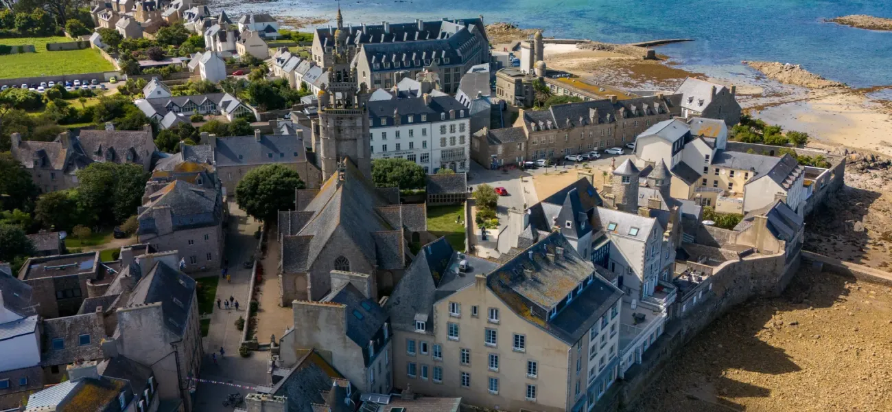 Luchtfoto van de stad Bretagne in Frankrijk.